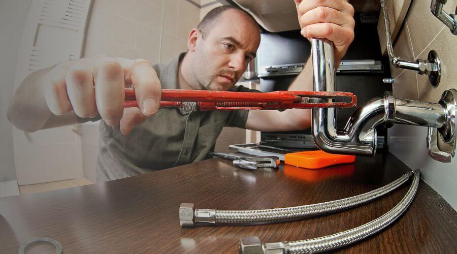 Expert burst pipe repair services in Kyle, WV